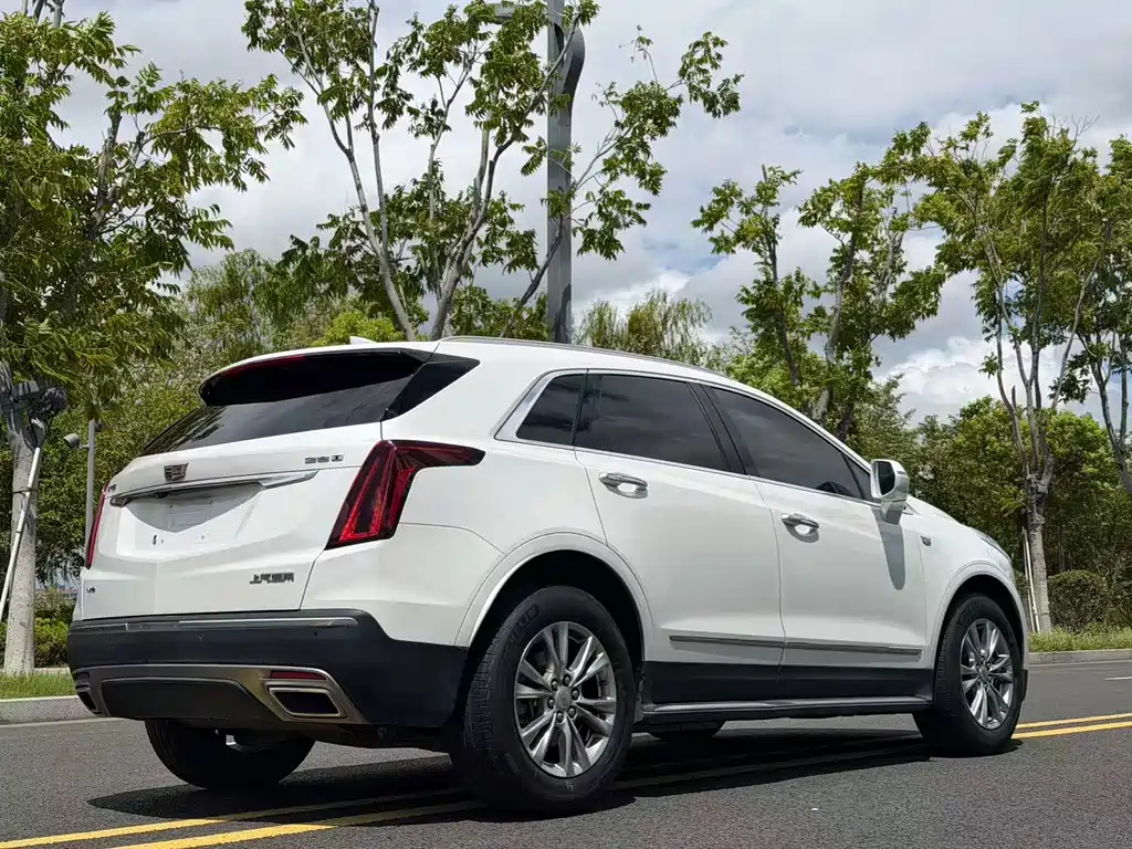 Cadillac XT5 2020 — фото 4