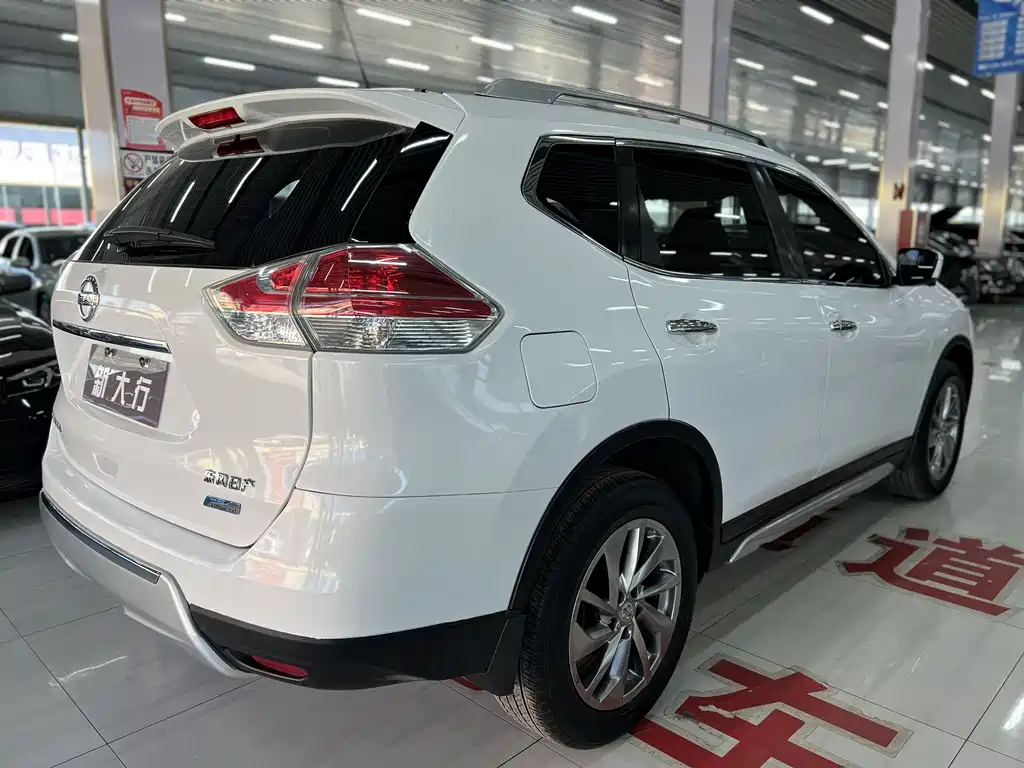 Nissan X-Trail 2017 — фото 9