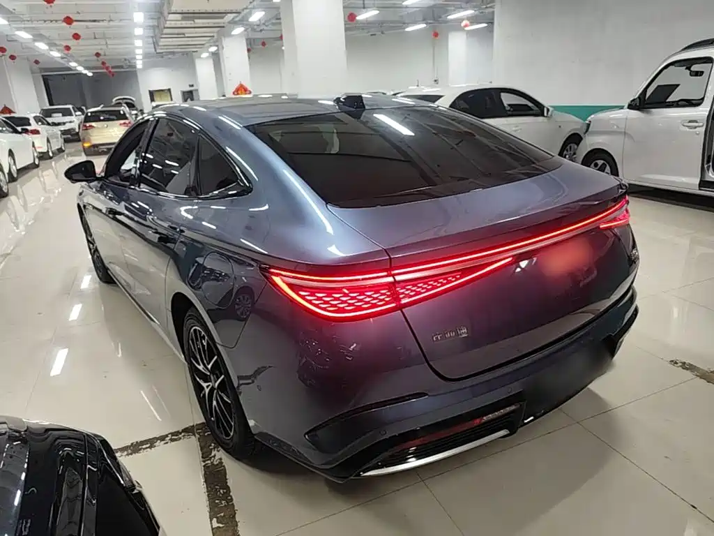 BYD Seal 07 DM-i 2025 — фото 5