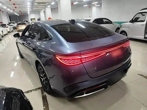 BYD Seal 07 DM-i 2025