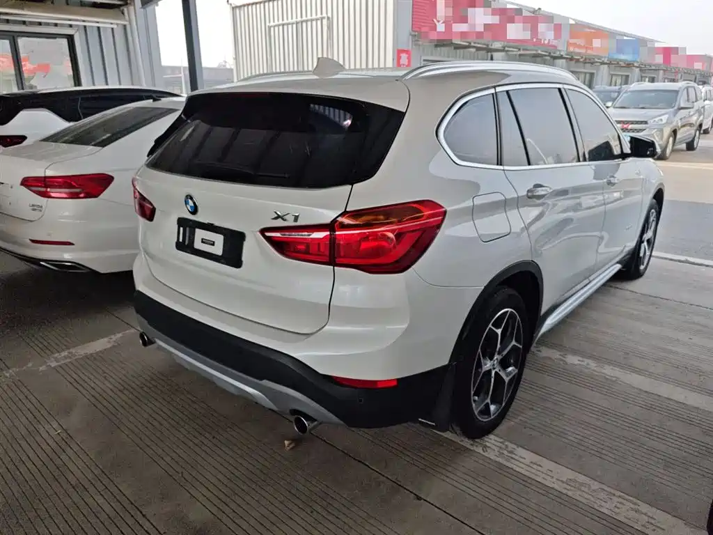 BMW X1 2017 — фото 7
