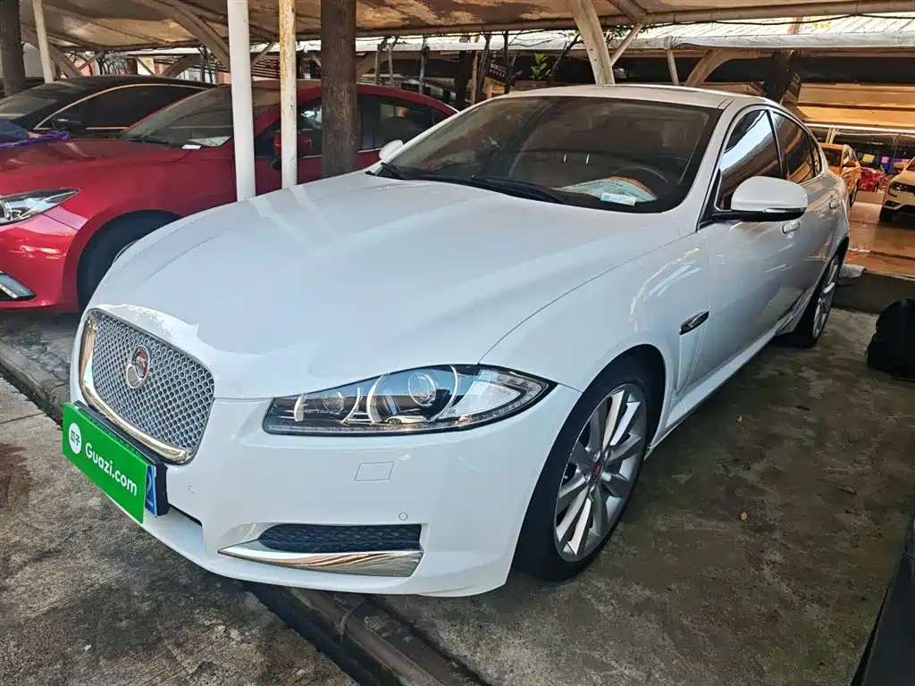 Jaguar XF 2015 — фото 2
