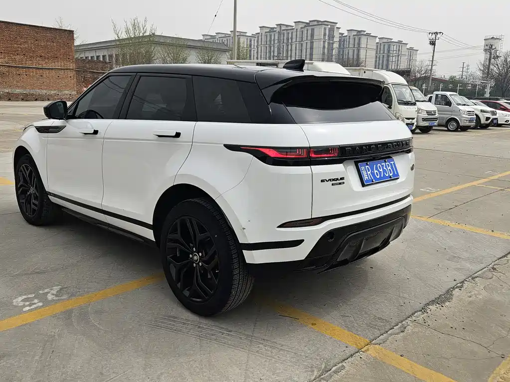 Land Rover Evoque 2021 — фото 8