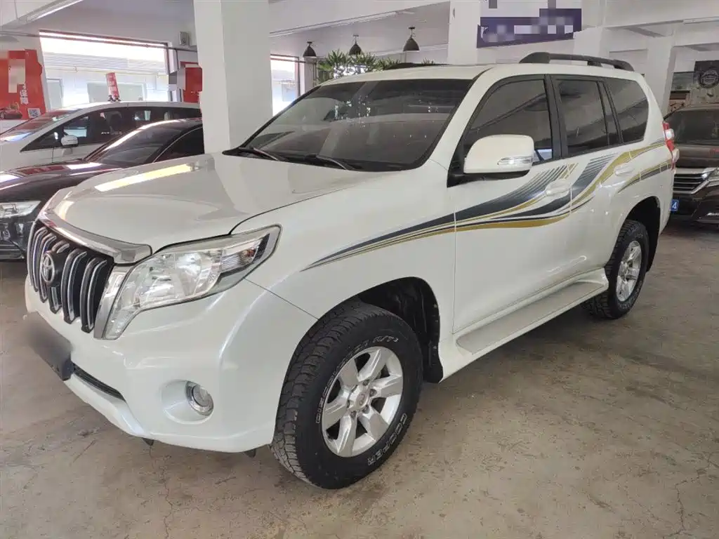 Toyota Prado 2016 — фото 1