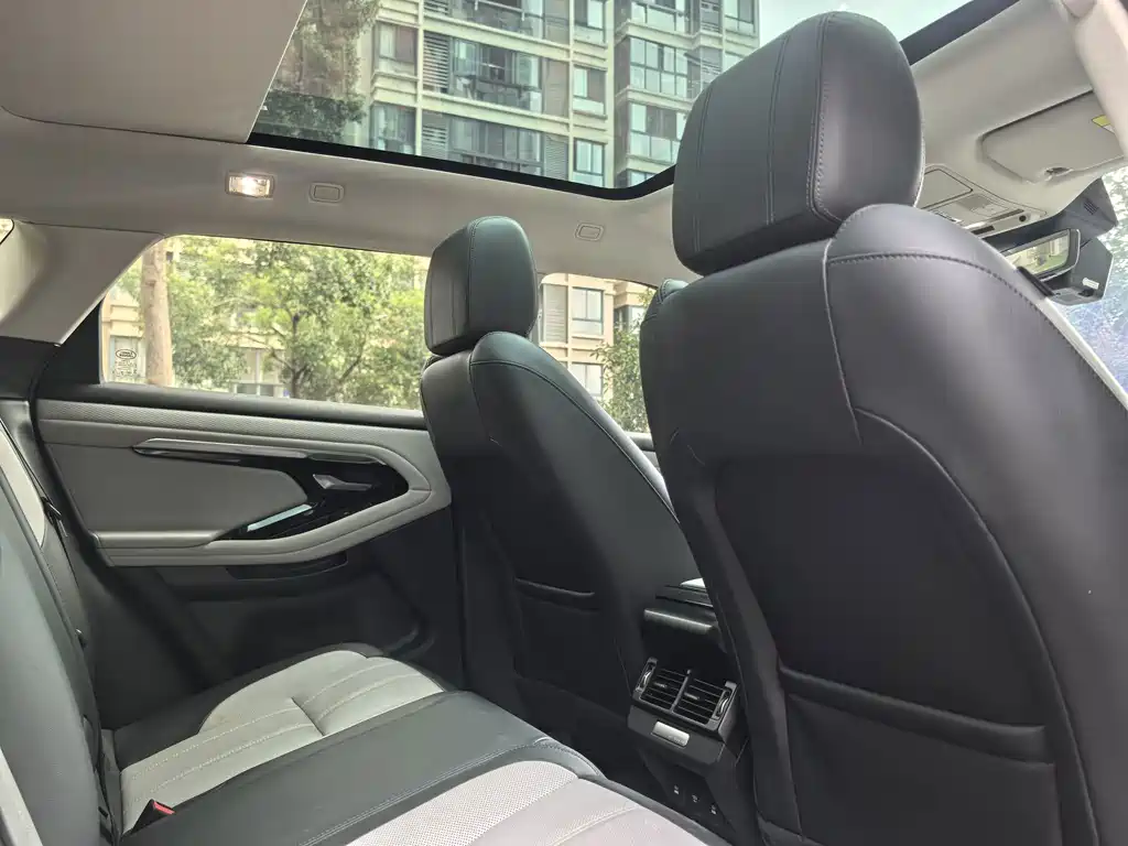Land Rover Range Rover Evoque 2019 — фото 12