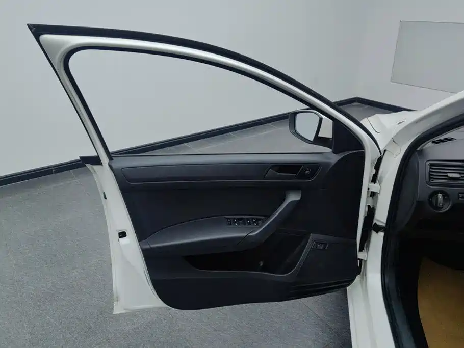 Volkswagen Santana 2021