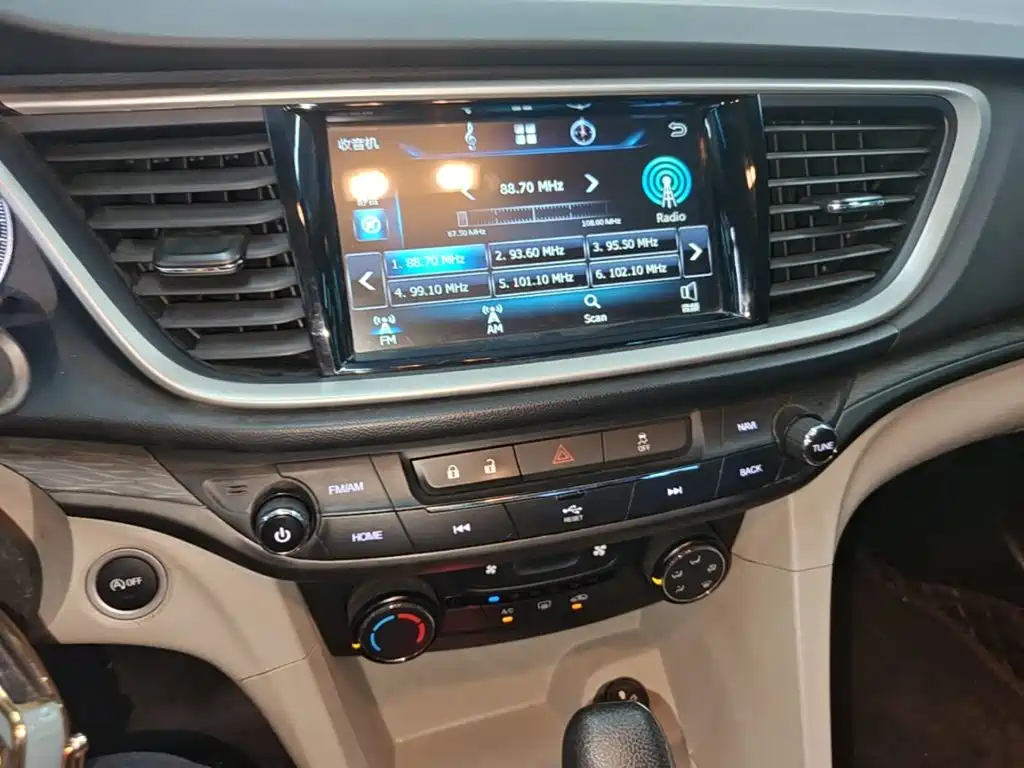 Buick Excelle 2017 — фото 13