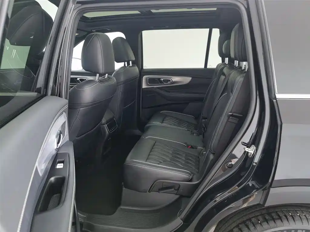 GAC Motor Trumpchi GS8 2023 — фото 15