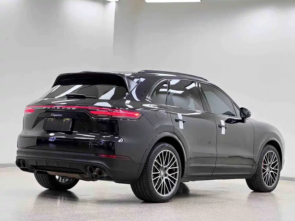 Porsche Cayenne 2019 — фото 4