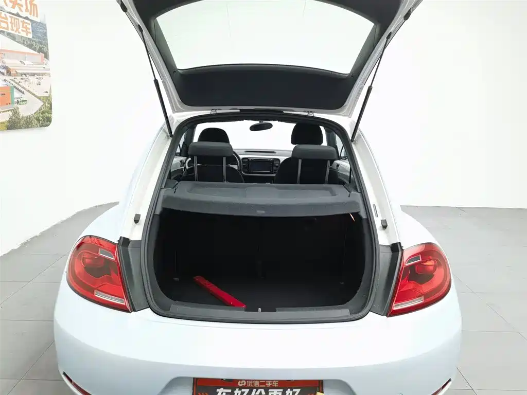 Volkswagen Beetle 2015 — фото 16