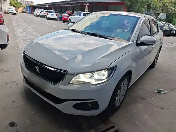Peugeot 301 2019