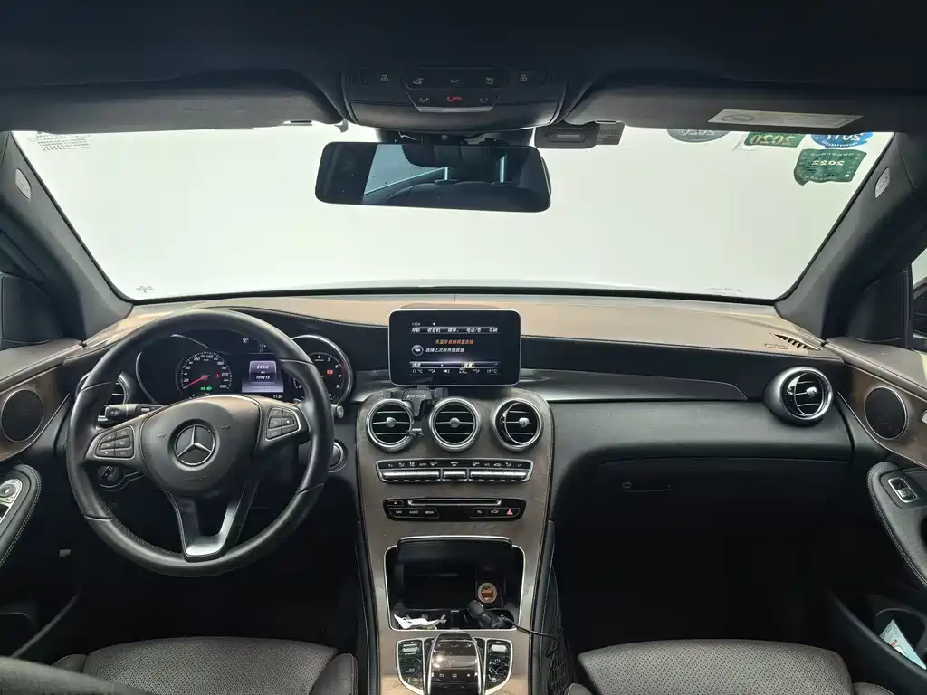 Mercedes-Benz GLC 2016 — фото 14