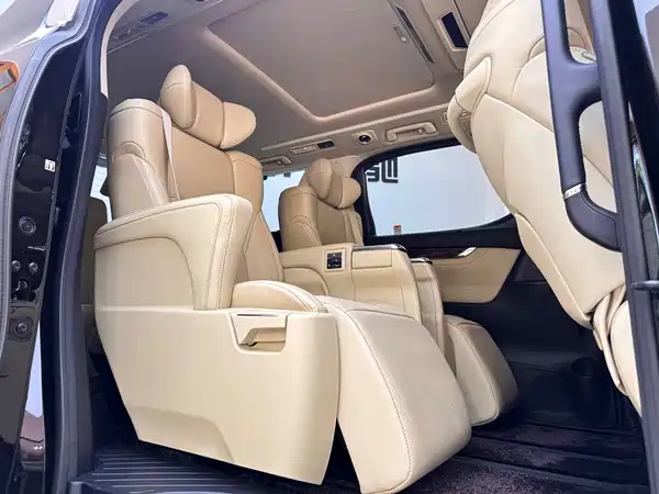 Toyota Alphard 2022