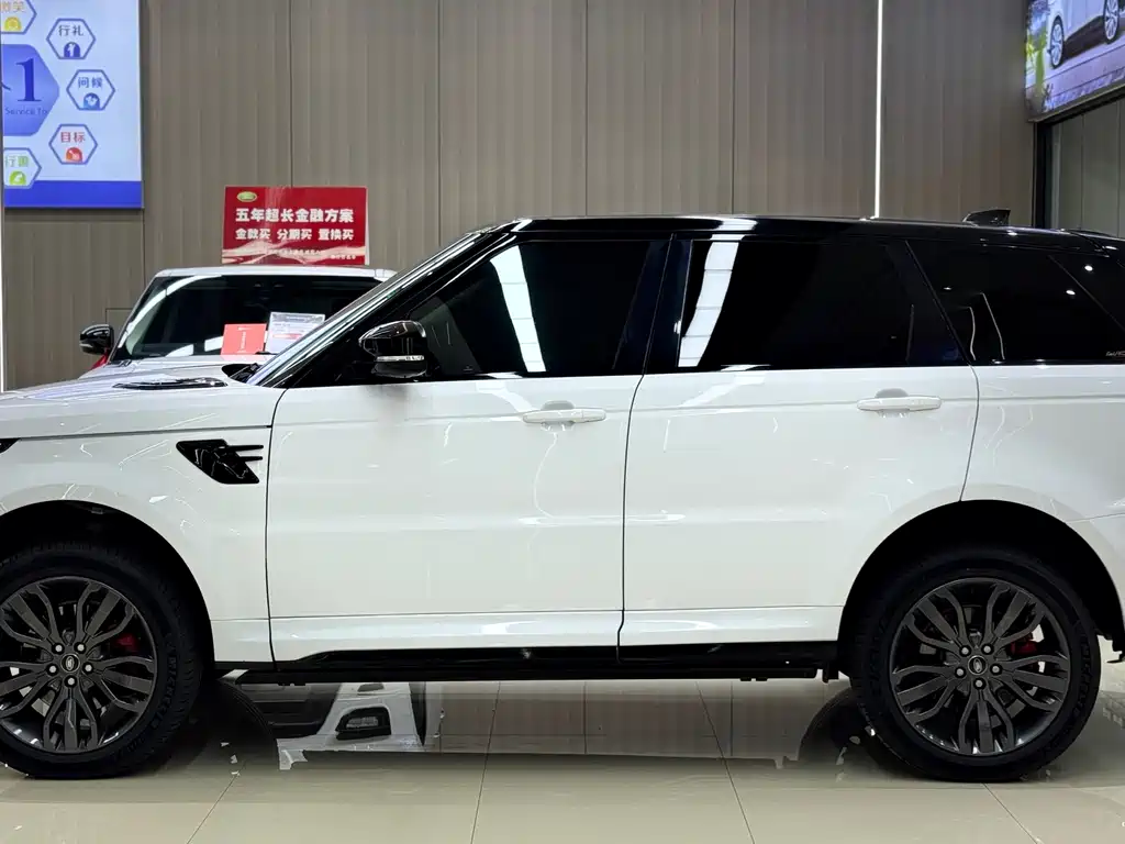Land Rover Range Rover Sport 2017 — фото 2