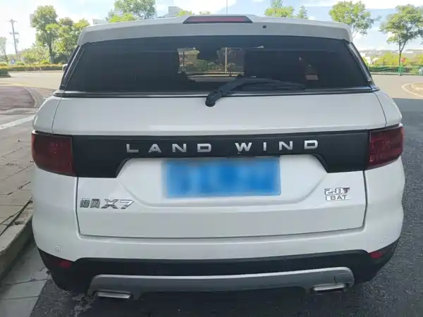 Landwind X7 2017