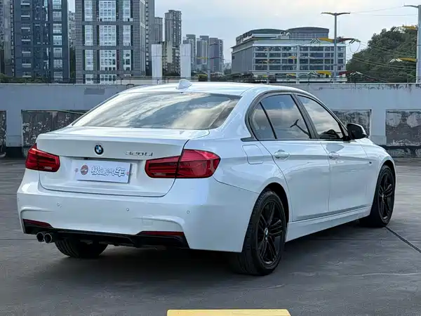 BMW 3 Series 2017