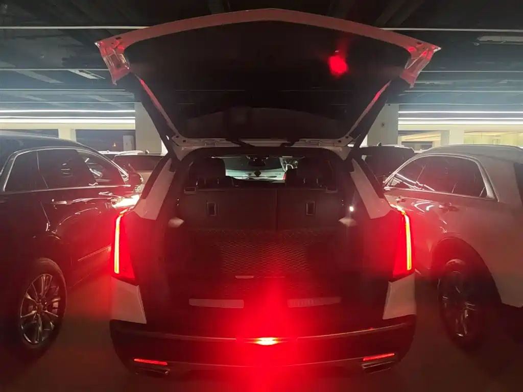 Cadillac XT5 2021 — фото 19