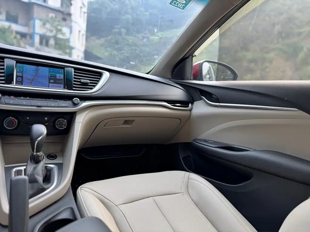 Buick Excelle 2020 — фото 15