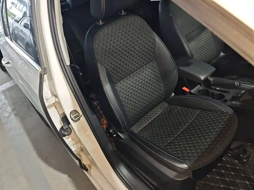 Skoda Octavia 2020 — фото 25