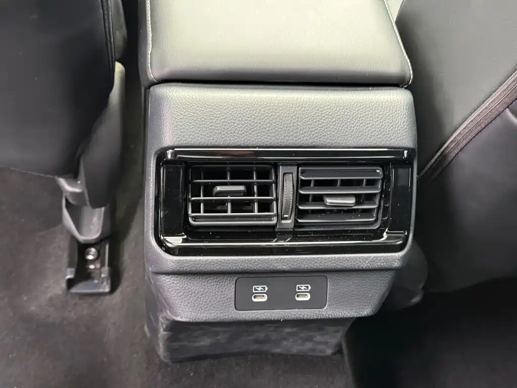 Honda Accord 2023 — фото 16