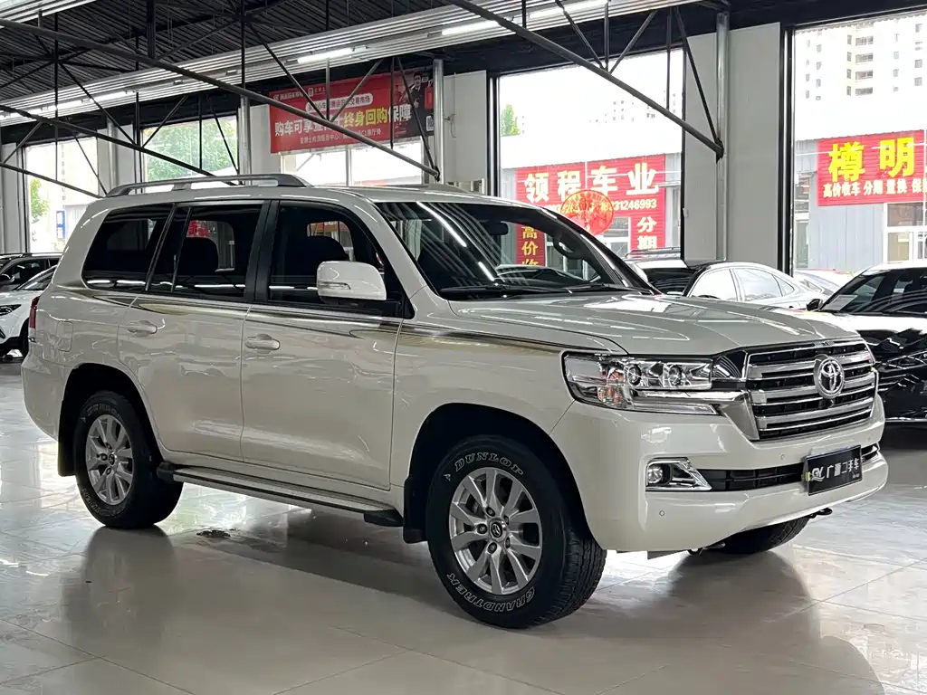 Toyota Land Cruiser 2019 — фото 3
