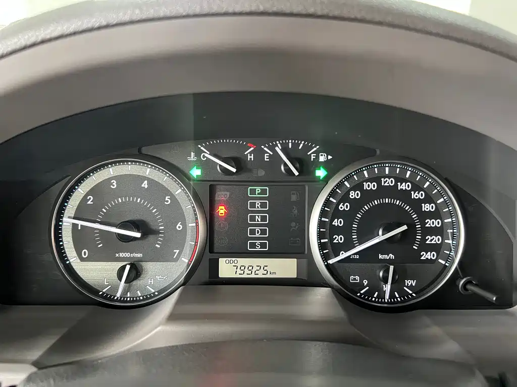 Toyota Land Cruiser 2019 — фото 16