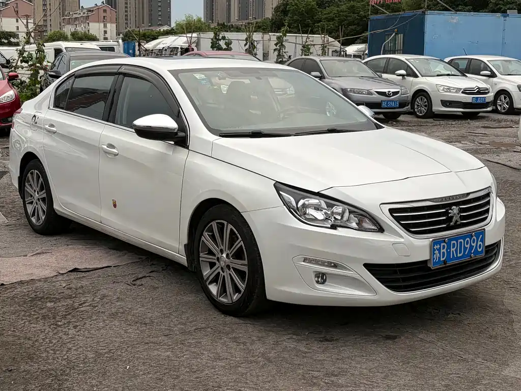 Peugeot 408 2015 — фото 3