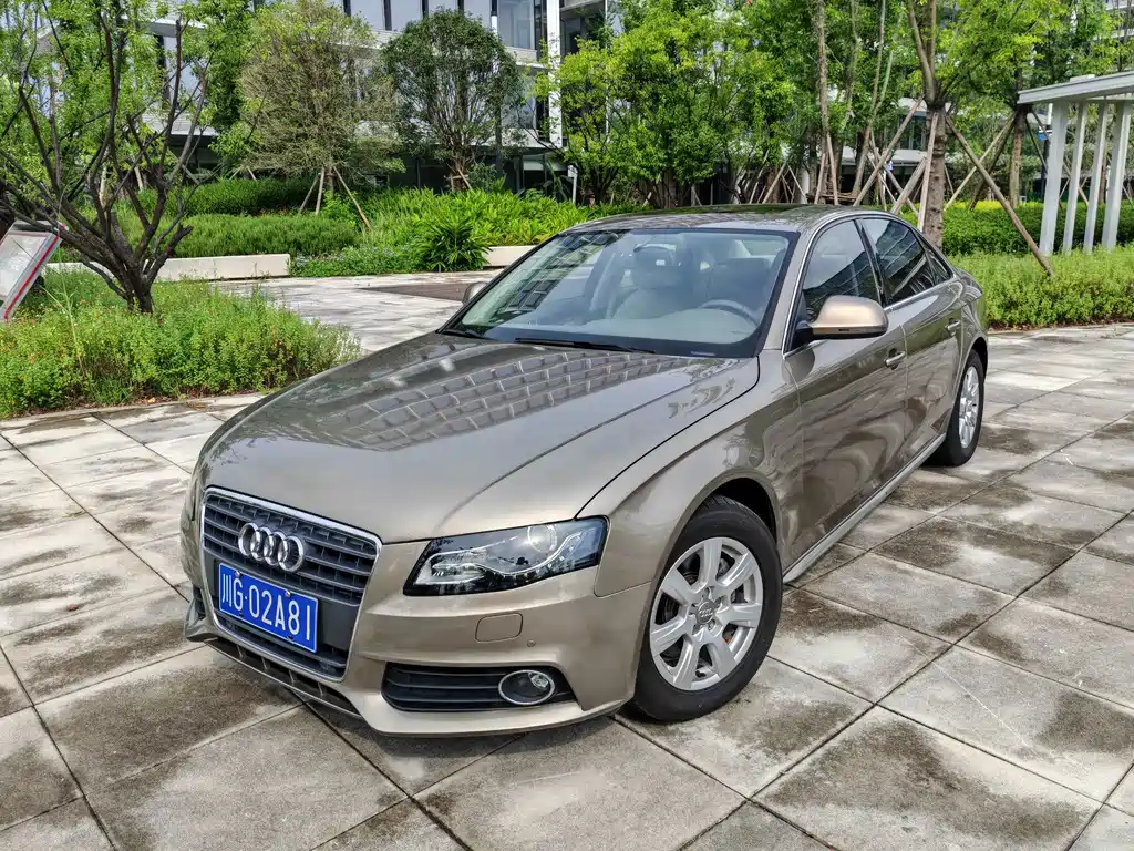 Audi A4L 2012