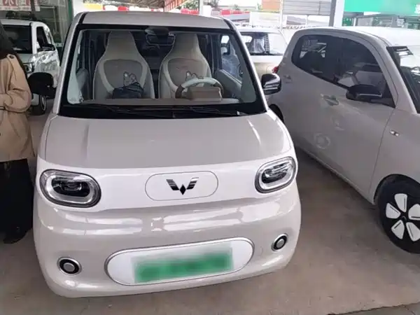 Wuling Hongguang MINIEV 2025
