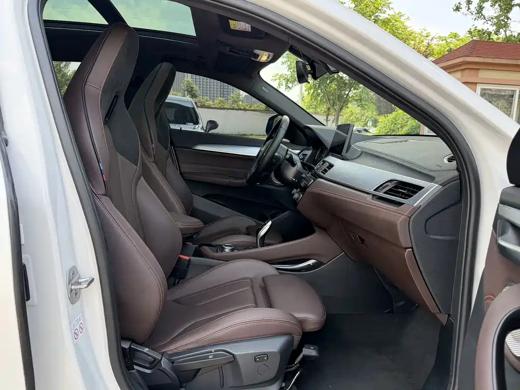 BMW X2 2022 — фото 12