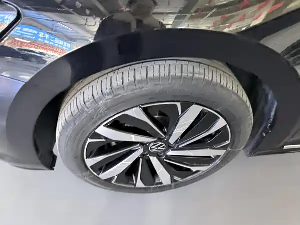 Volkswagen Passat 2023