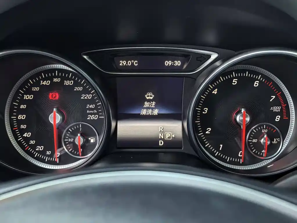 Mercedes-Benz CLA 2018 — фото 17
