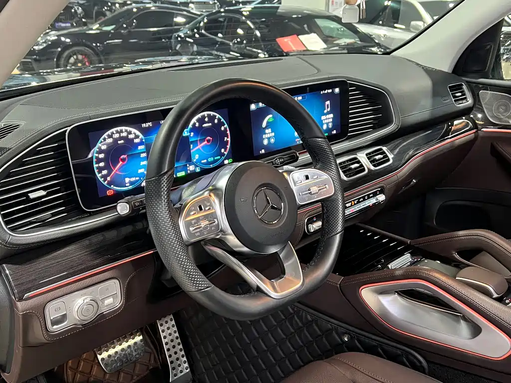 Mercedes-Benz GLS 2024 — фото 14