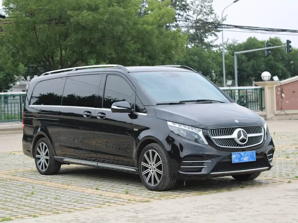 Mercedes-Benz V-Class 2024 — фото 3