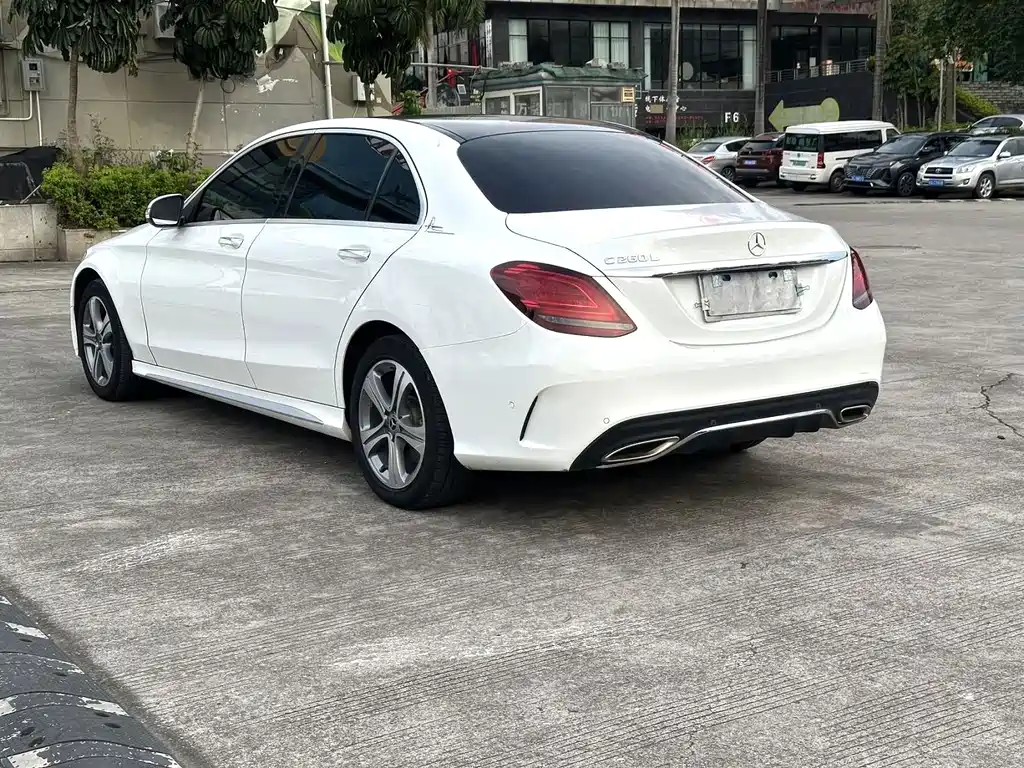 Mercedes-Benz C-Class 2019