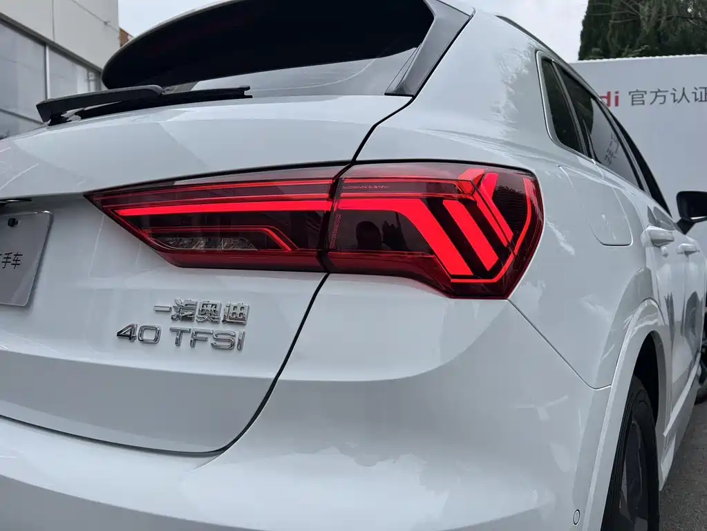 Audi Q3 2022 — фото 13