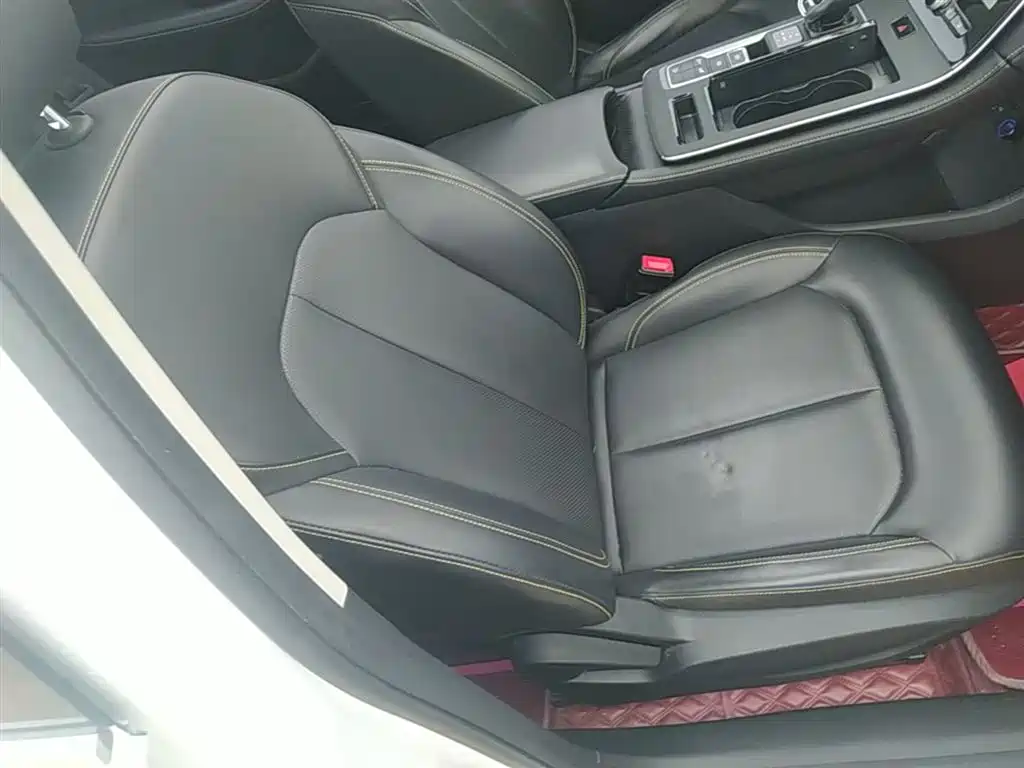 Roewe i6 MAX 2022 — фото 25