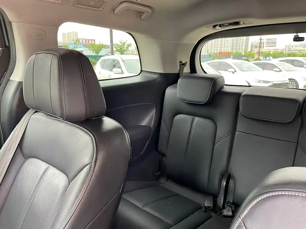 GAC Motor Trumpchi M8 2021 — фото 10
