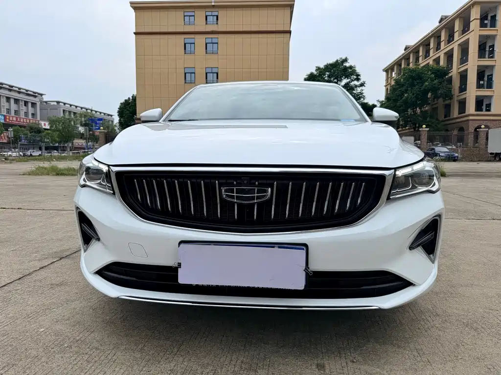 Geely Emgrand 2022 — фото 2