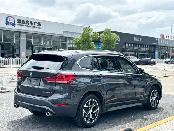 BMW X1 2021