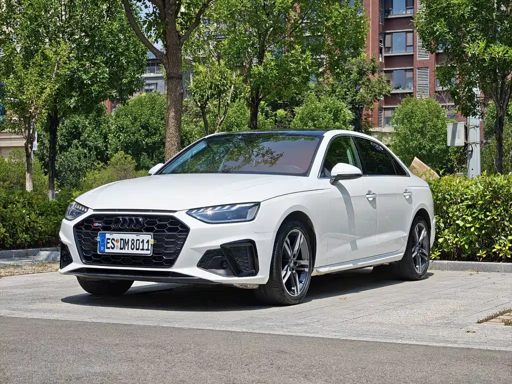 Audi A4L 2021