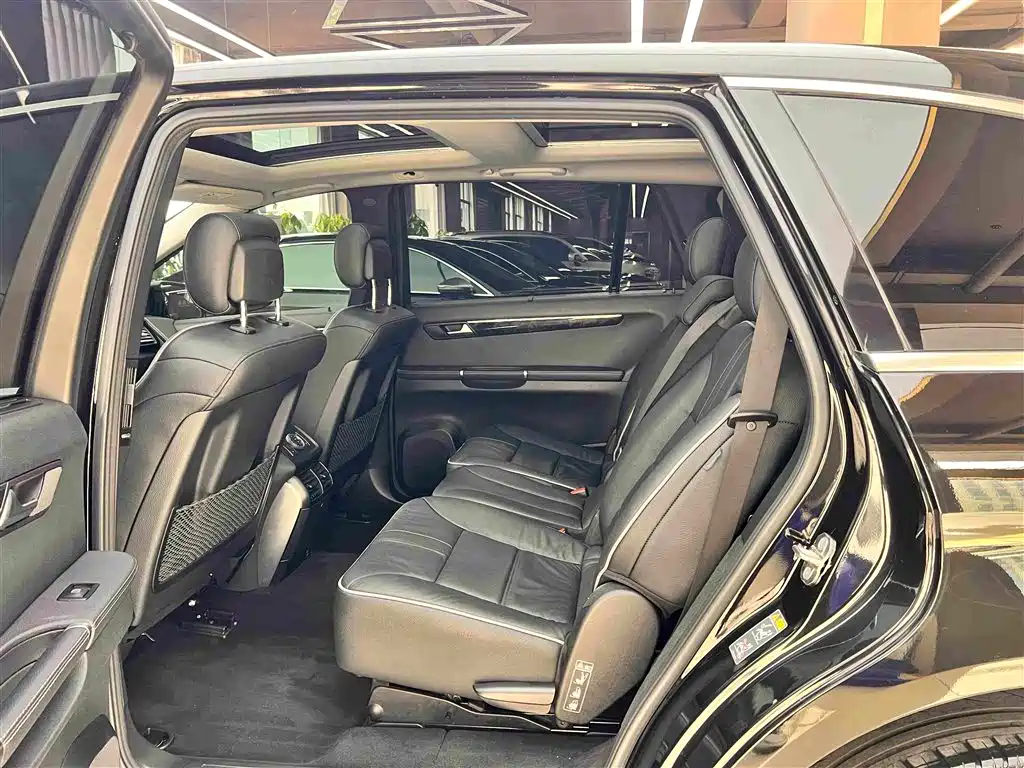 Mercedes-Benz R-Class 2017 — фото 11