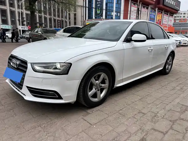 Audi A4L 2013
