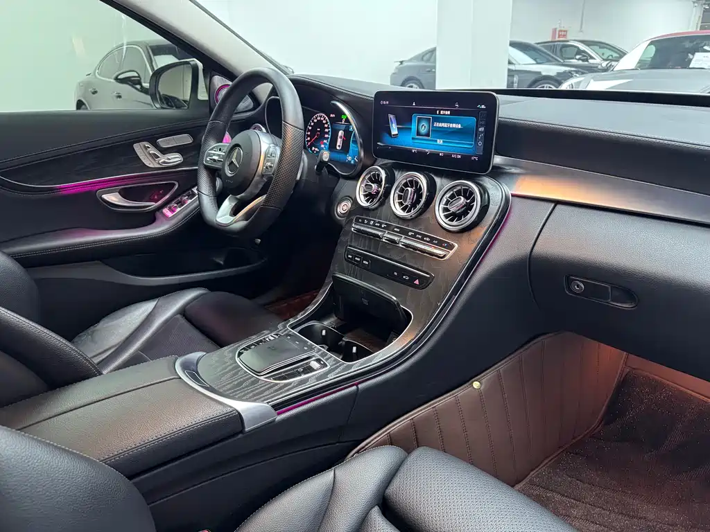 Mercedes-Benz C-Class 2020 — фото 19