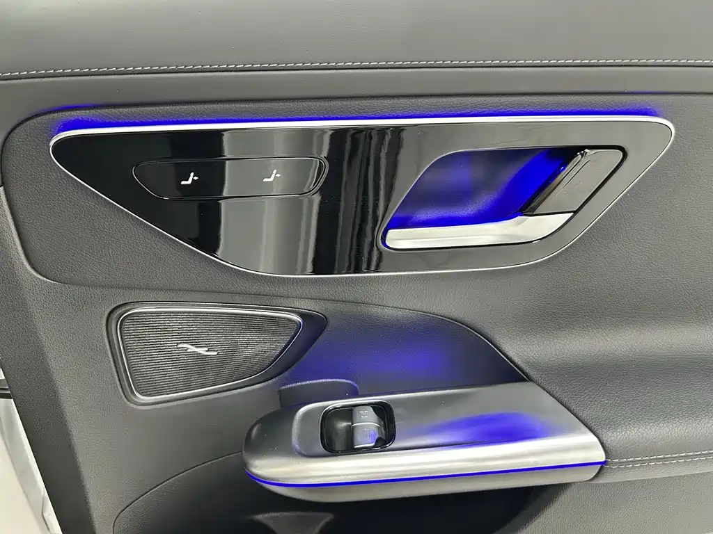 Mercedes-Benz C-Class New Energy 2023 — фото 11