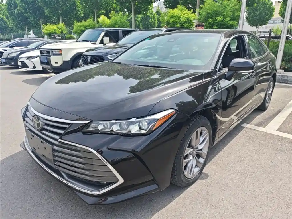 Toyota Avalon 2020 — фото 1