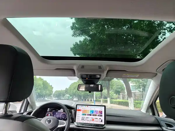 Volkswagen Golf 2025