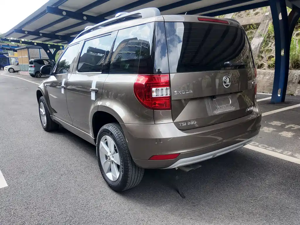 Skoda Yeti 2018 — фото 21