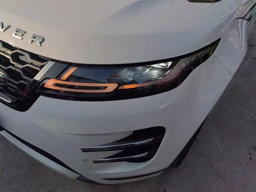 Land Rover Evoque 2022 — фото 19