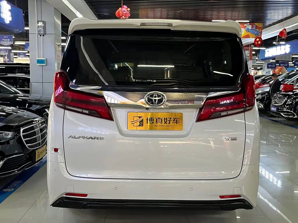 Toyota Alphard 2019 — фото 9